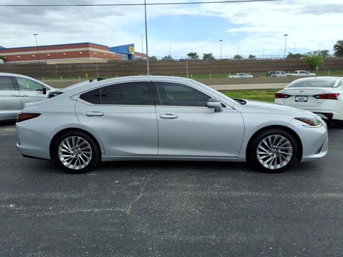 Used 2019 Lexus ES 350 Ultra Luxury FWD image 29