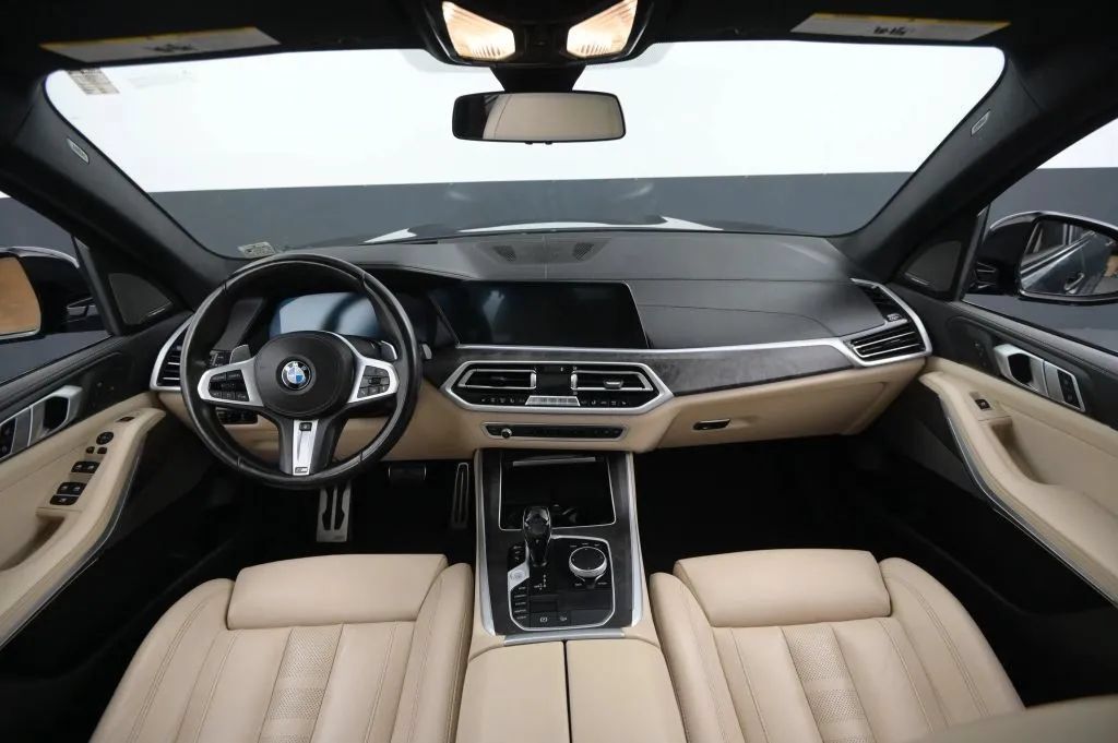 Used 2021 BMW X5 xDrive40i w/ M Sport Package AWD/4WD image 27