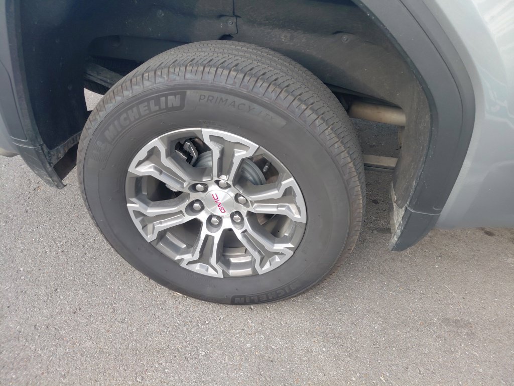 Used 2026 GMC Sierra 1500 SLT RWD image 11