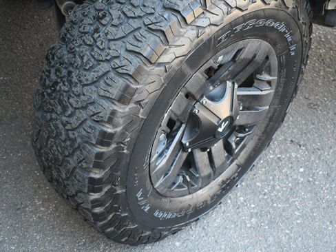 Used 2015 Jeep Wrangler Unlimited Sport w/ Quick Order Package 24S AWD/4WD image 11