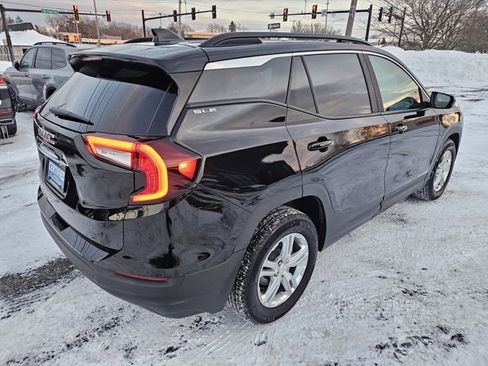 Certified 2022 GMC Terrain SLE w/ Driver Convenience Package image 7