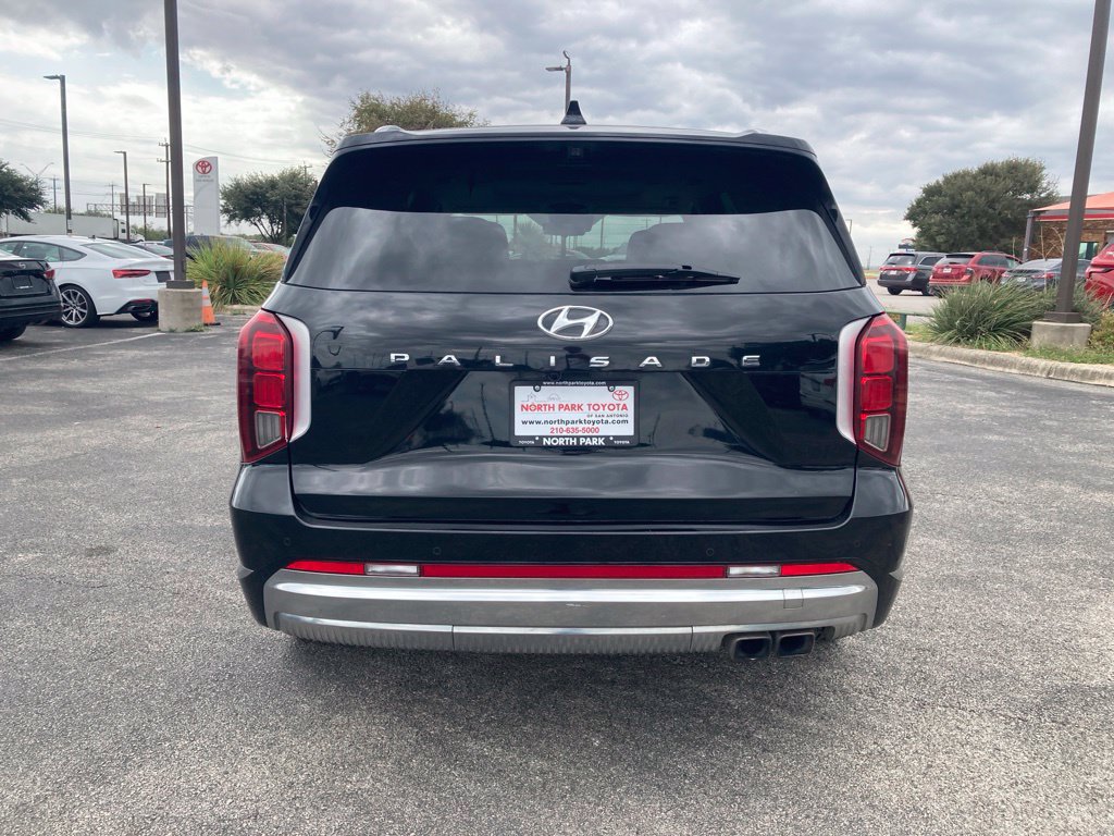 Used 2024 Hyundai Palisade Calligraphy FWD image 6