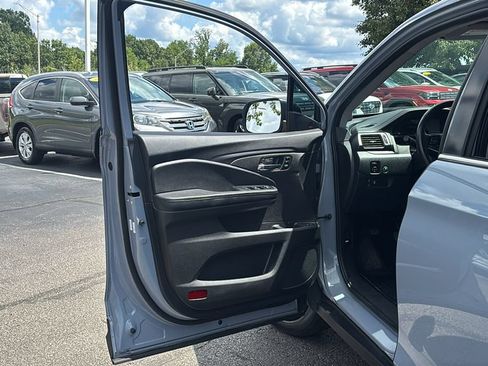 Used 2022 Honda Pilot Special Edition image 11