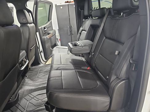 Certified 2020 Chevrolet Silverado 1500 High Country w/ Technology Package AWD/4WD image 18