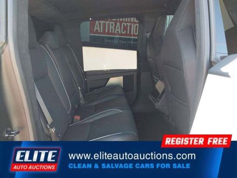 Used 2024 Tesla Cybertruck AWD Crew Cab image 16