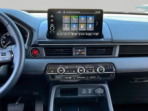 Used 2025 Honda Pilot EX-L image 10