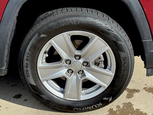 Used 2022 Jeep Compass Latitude w/ Sun and Sound Group image 30