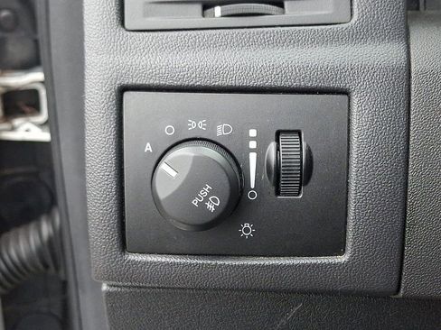 Used 2010 Chrysler 300 Touring image 24