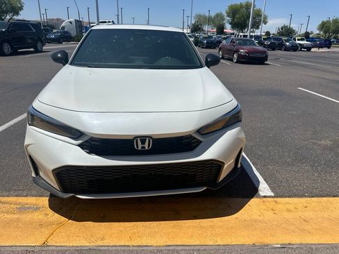 Used 2025 Honda Civic Sport image 2