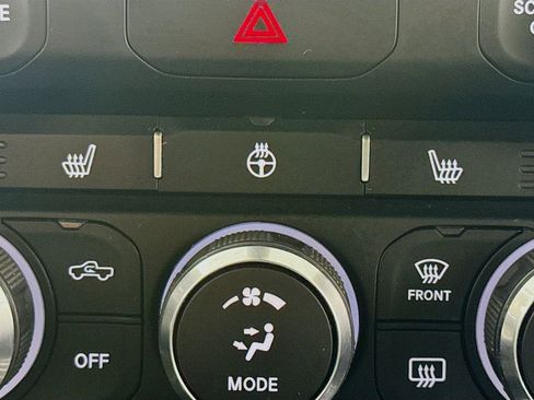 Used 2021 RAM 1500 Big Horn AWD/4WD image 20