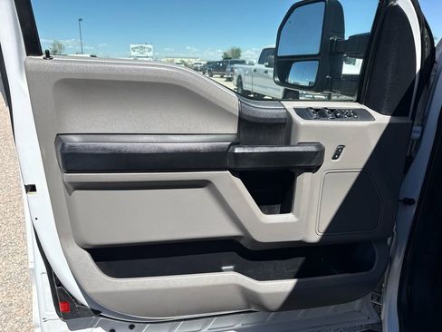 Used 2017 Ford F250 XL w/ Power Equipment Group image 29