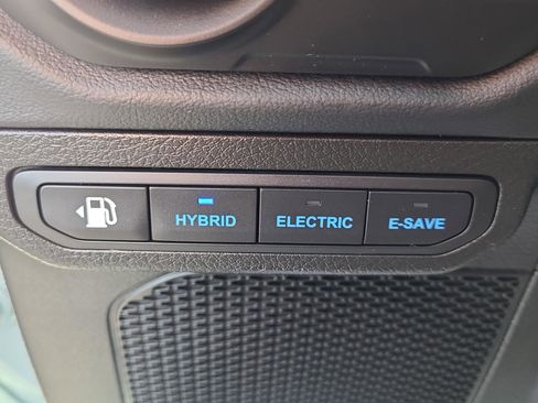 Used 2024 Jeep Wrangler Unlimited Sahara w/ Safety Group image 26