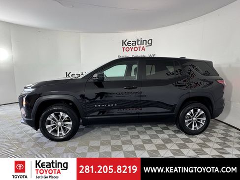 Used 2026 Chevrolet Equinox LT FWD image 8