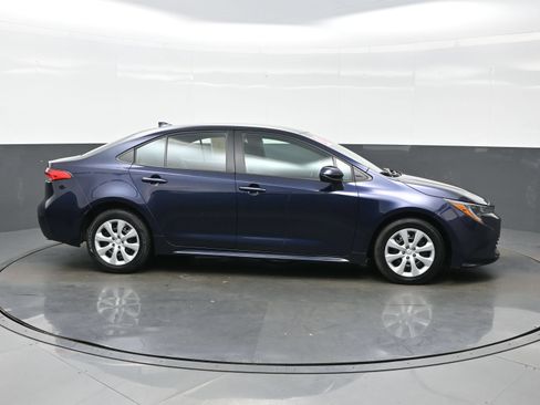 Used 2024 Toyota Corolla LE FWD image 7