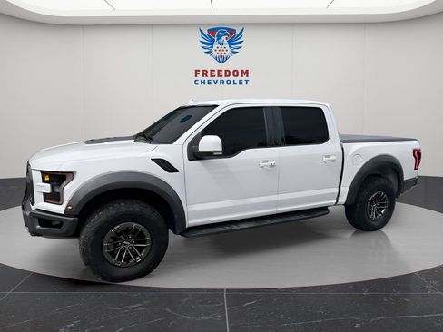 Used 2019 Ford F150 Raptor w/ Equipment Group 802A Luxury image 2