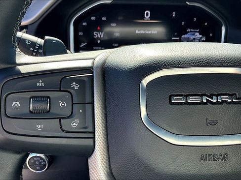 Used 2024 GMC Sierra 1500 Denali w/ Denali Reserve Package AWD/4WD image 25
