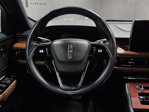 Used 2023 Lincoln Aviator Reserve w/ Equipment Group 201A AWD/4WD image 13