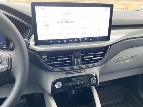 Used 2023 Ford Escape Active w/ Tech Pack #1 image 26
