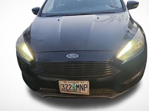 Used 2016 Ford Focus SE image 11