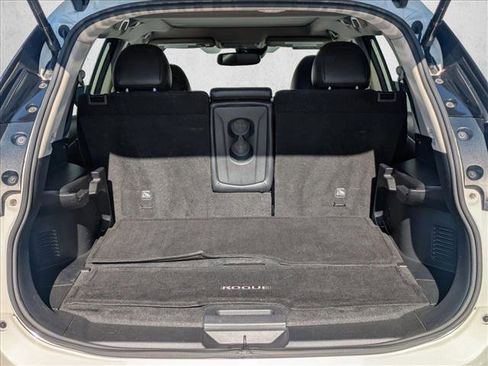 Used 2020 Nissan Rogue SL w/ Premium Package image 7
