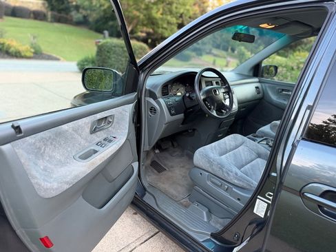 Used 2004 Honda Odyssey EX image 10