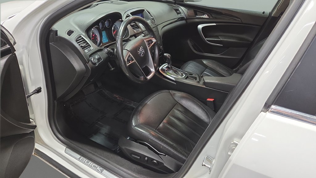 Used 2011 Buick Regal CXL w/ RL3 Preferred Equipment Group FWD image 8