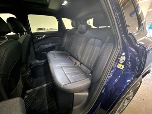 Certified 2023 Audi Q4 e-tron Prestige AWD/4WD image 27