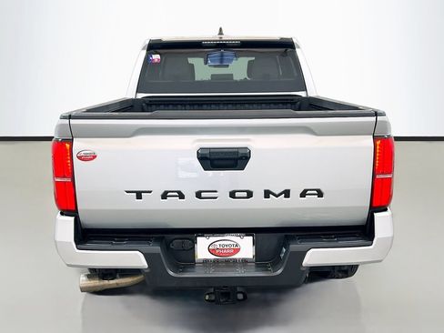 Used 2025 Toyota Tacoma SR5 RWD image 5