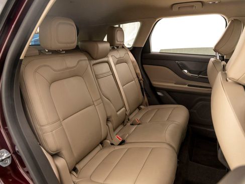 Used 2021 Lincoln Corsair FWD w/ Convenience Package image 23