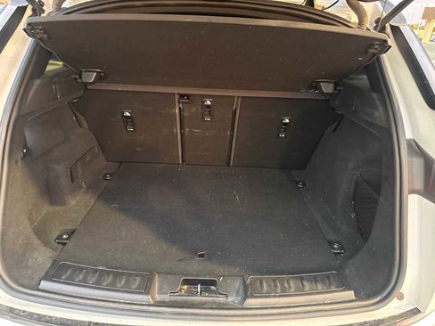 Used 2020 Land Rover Range Rover Evoque S image 10