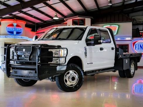 Used 2017 Ford F350 XL w/ Power Equipment Group image 2