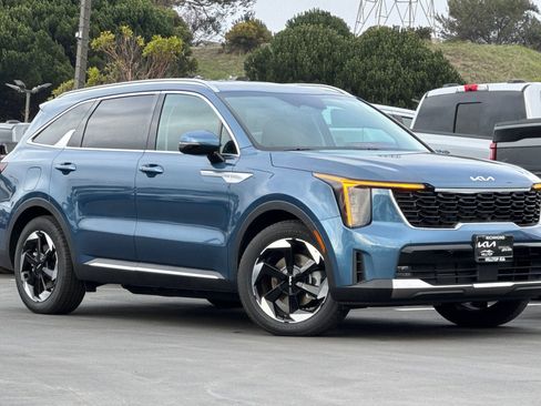 New 2026 Kia Sorento EX image 2