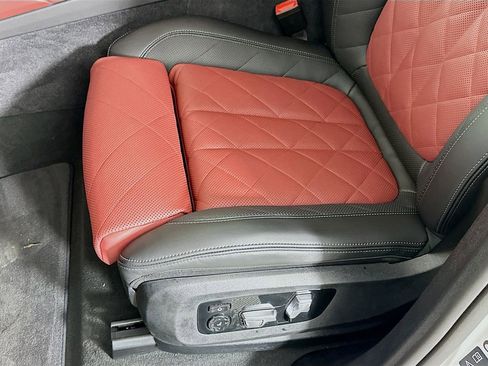 Used 2026 BMW X6 xDrive40i image 26