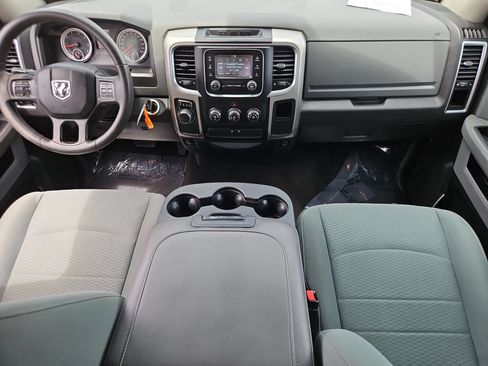 Used 2017 RAM 1500 Classic SLT RWD image 20
