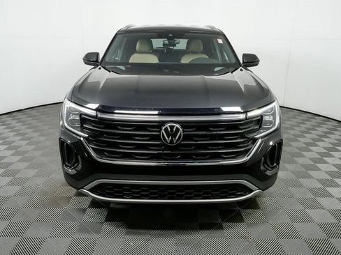 Certified 2024 Volkswagen Atlas Cross Sport SE image 34