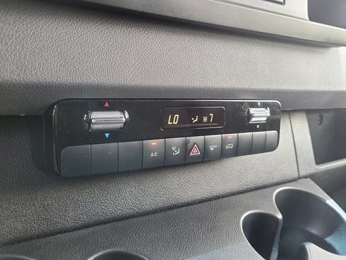 Used 2023 Mercedes-Benz Sprinter 2500 image 28