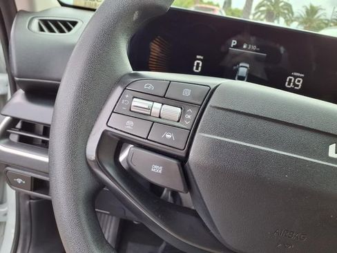 Used 2025 Kia K4 FWD image 18