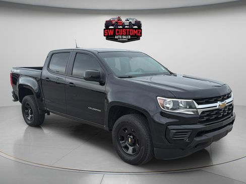 Used 2022 Chevrolet Colorado W/T AWD/4WD image 1