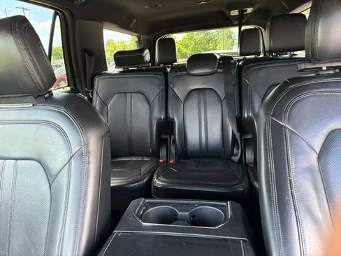 Used 2019 Ford Expedition Max Limited RWD image 14
