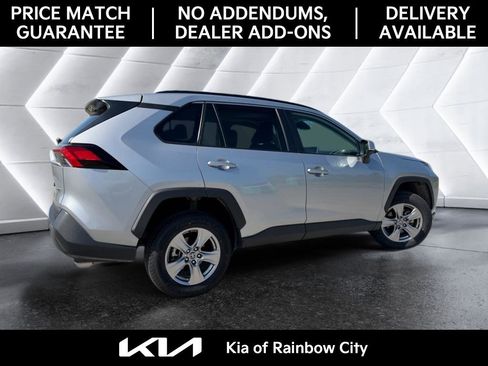 Used 2023 Toyota RAV4 XLE w/ Convenience Package image 5