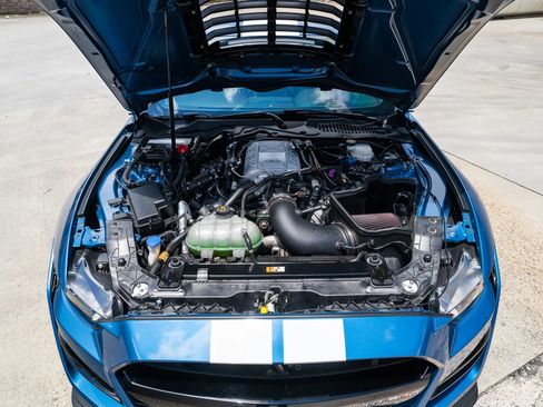 Used 2020 Ford Mustang Shelby GT500 w/ Technology Package RWD image 20