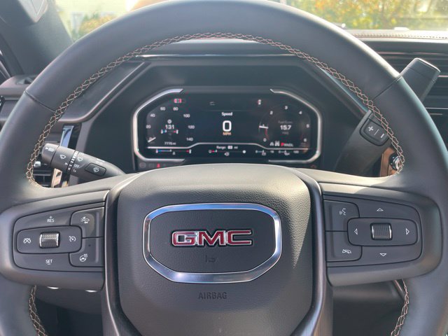 Used 2024 GMC Sierra 2500 AT4 w/ Technology Package AWD/4WD image 12