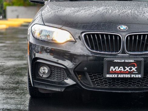 Used 2017 BMW 230i xDrive Convertible image 5