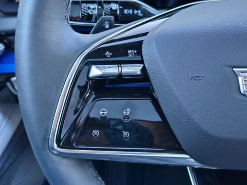 New 2025 Cadillac Optiq Sport 1 image 21