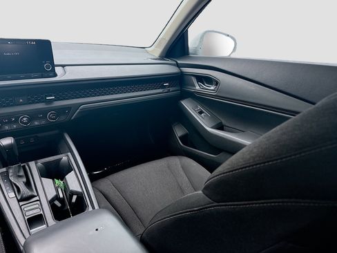 Used 2024 Honda Accord EX image 21