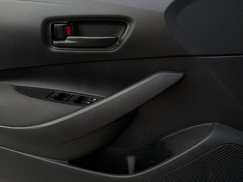 Used 2025 Toyota Corolla LE FWD image 22