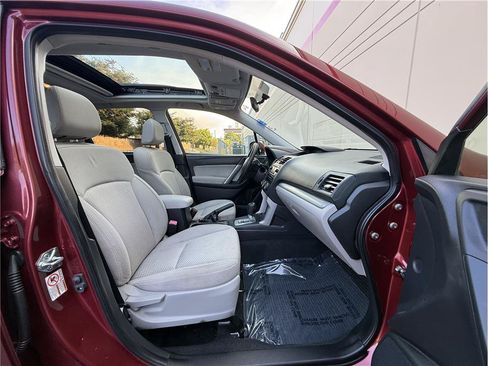 Used 2015 Subaru Forester 2.5i Premium w/ All-Weather Package AWD/4WD image 18