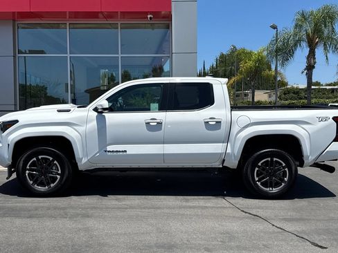 Used 2026 Toyota Tacoma TRD Sport AWD/4WD image 9
