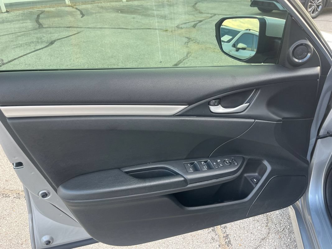 Used 2019 Honda Civic Sport image 9