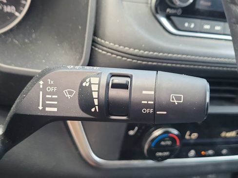 Used 2024 Nissan Rogue SV w/ SV Premium Package AWD/4WD image 28